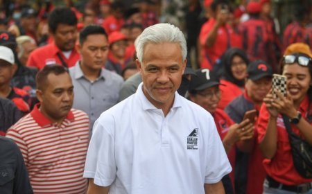 Ganjar Pranowo Dorong Relawan Ungkap Kecurangan Pemilu 2024 di Jatim