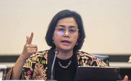 Kemungkinan Absennya Sri Mulyani dari Kabinet Prabowo-Gibran: Tantangan Harmonisasi Visi Ekonomi