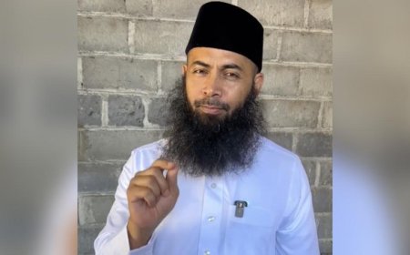 Sosok Syafiq Basalamah yang Ditolak GP Ansor di Surabaya