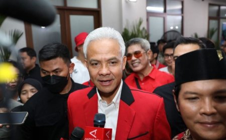 Ganjar Pranowo Mendorong KPU Akui Kegagalan Sistem Elektronik Pemilu 2024