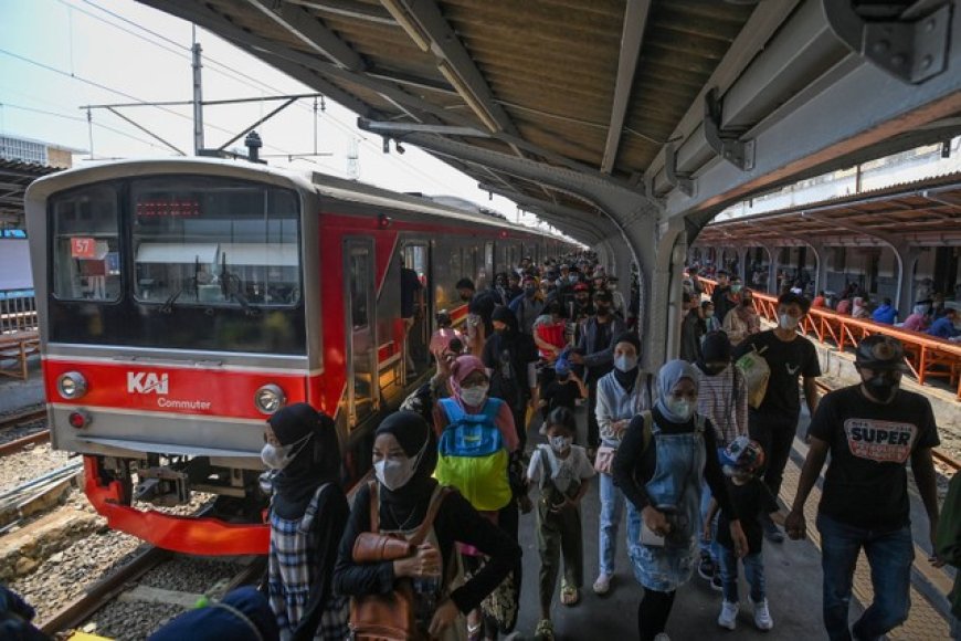 PT KCI Pilih Impor KRL China: Keputusan Strategis untuk Kemajuan Transportasi Publik di Indonesia