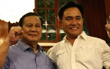 Yusril Siapkan 36 Pengacara untuk Hadapi Gugatan Anies & Ganjar di MK